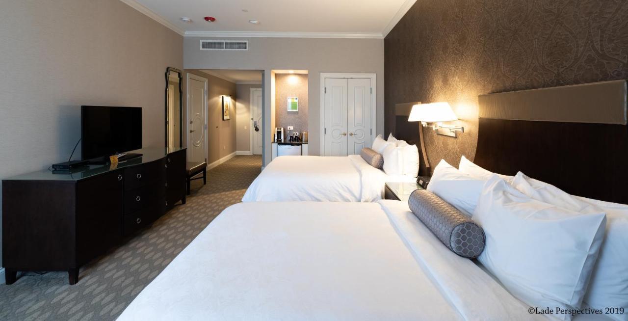La Banque Hotel Homewood Eksteriør billede