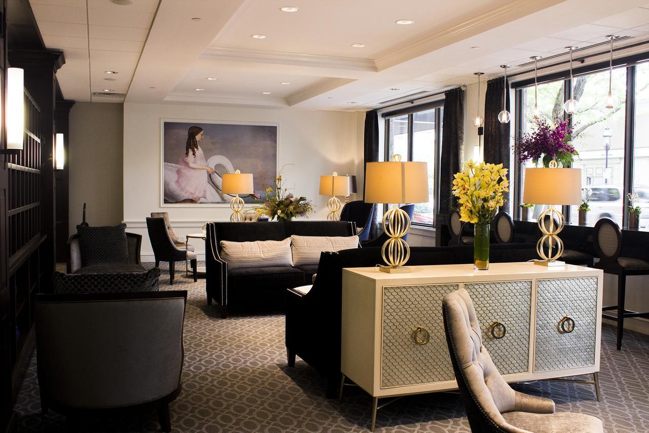 La Banque Hotel Homewood Eksteriør billede