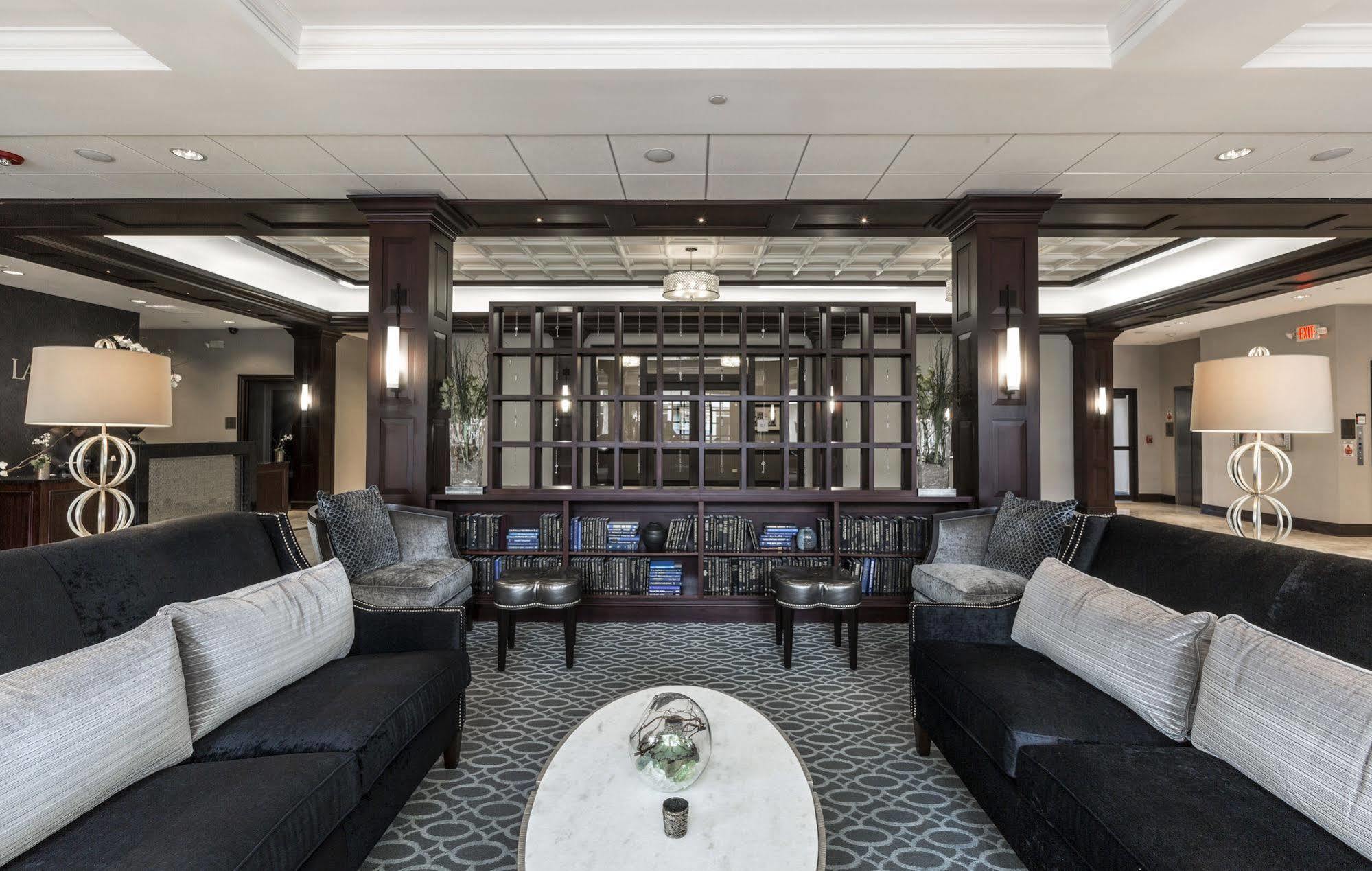 La Banque Hotel Homewood Eksteriør billede