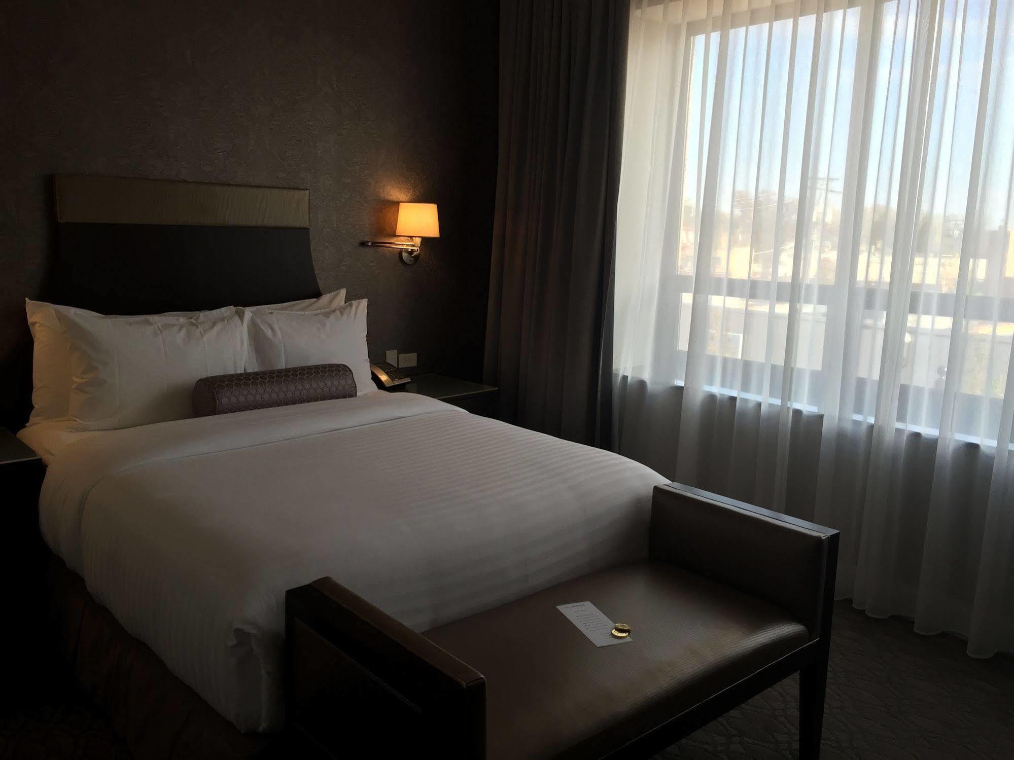 La Banque Hotel Homewood Eksteriør billede