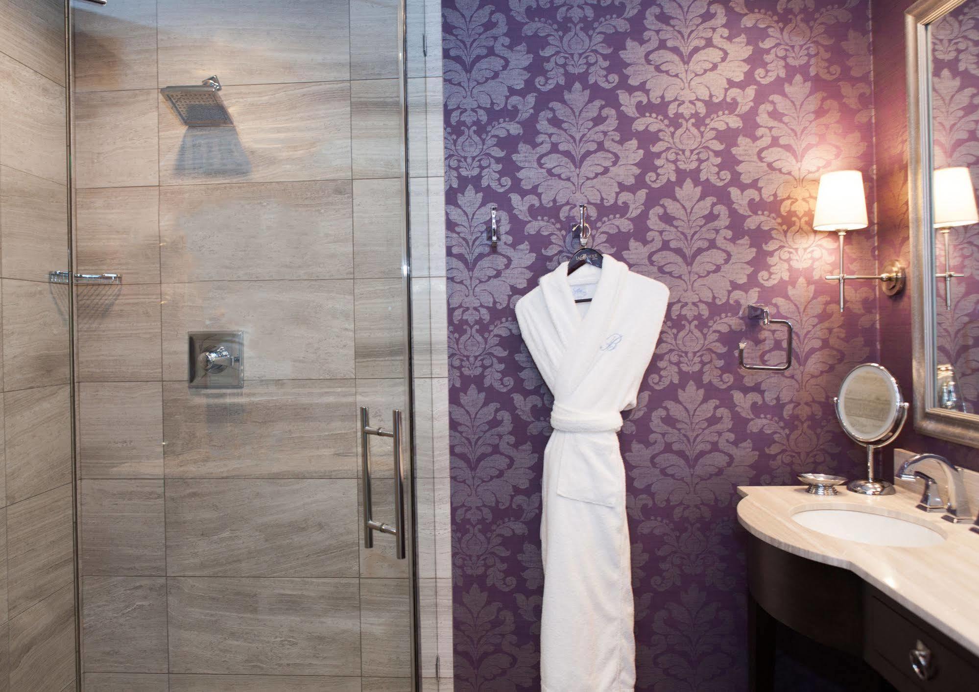 La Banque Hotel Homewood Eksteriør billede